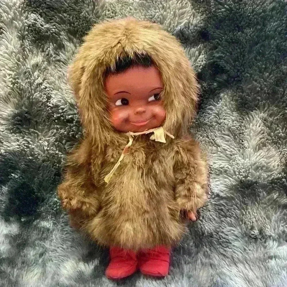 VTG INDIGENOUS DOLL WITH REAL FUR - Picture 9 of 15
